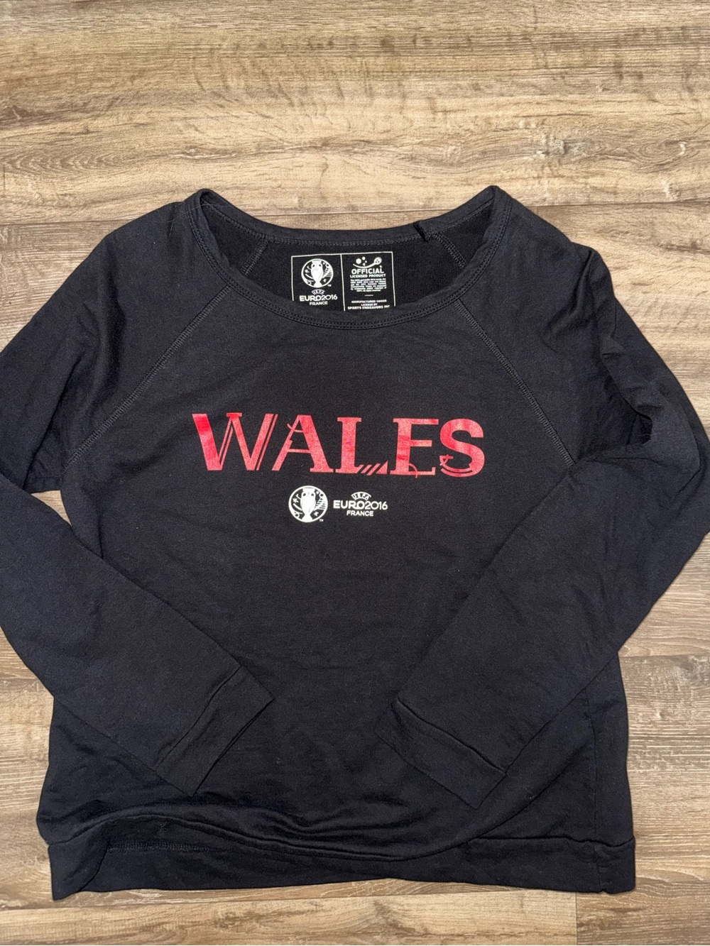 Wales UEFA Euro 2016 France Women’s L Black Soccer Football Sweatshirt USA